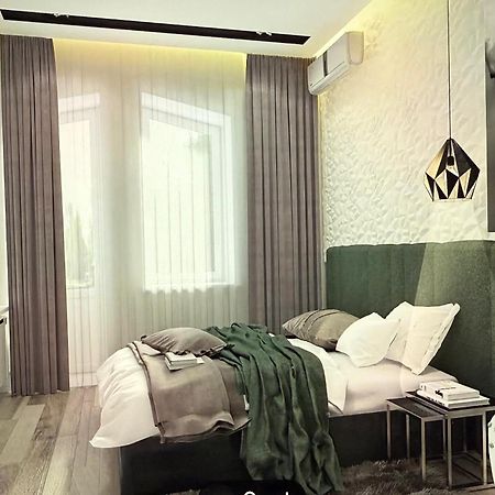 Vip - Дві Спальні Метро Хрещатик Лютеранська 3 Kiev Exterior foto